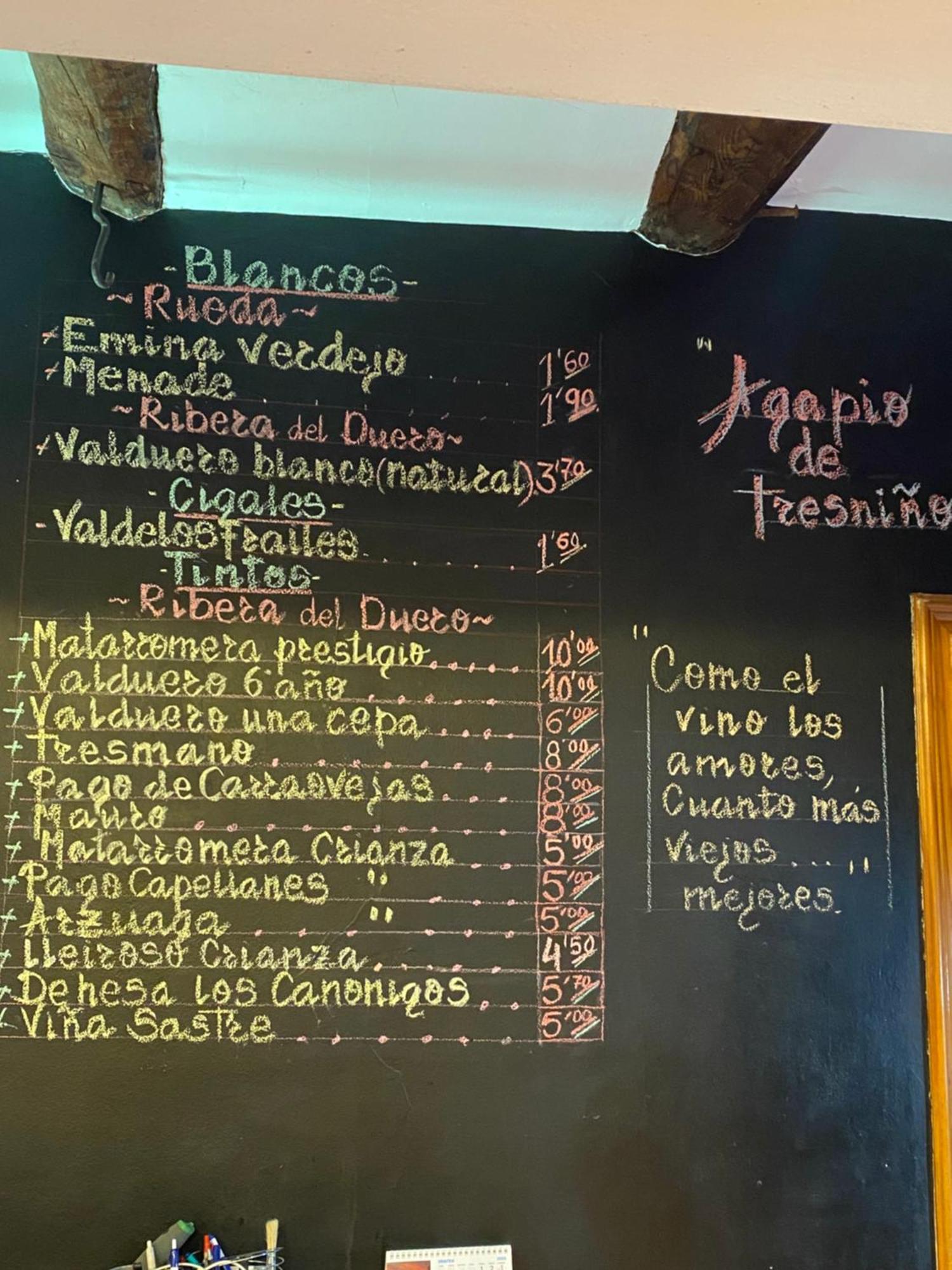 Hotel Restaurante Agapio De Tresnino Quintanilla de Onésimo 外观 照片