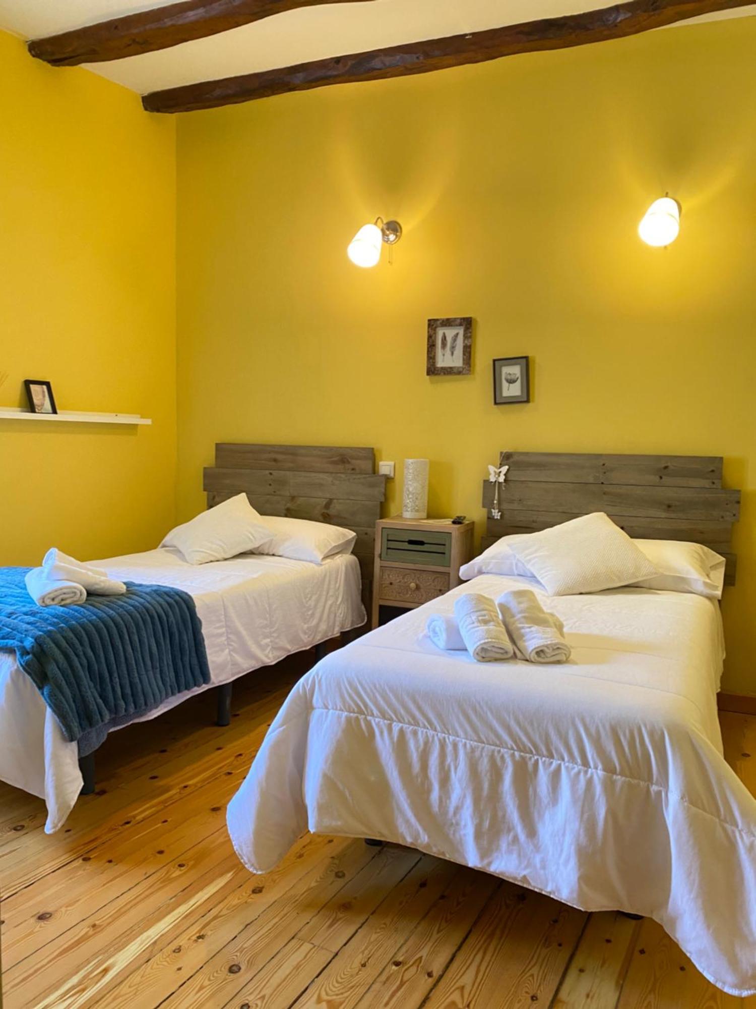Hotel Restaurante Agapio De Tresnino Quintanilla de Onésimo 外观 照片